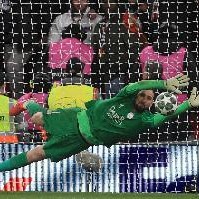 天空：多纳鲁马依旧没有随队训练，巴黎可能降低4000万欧的要价